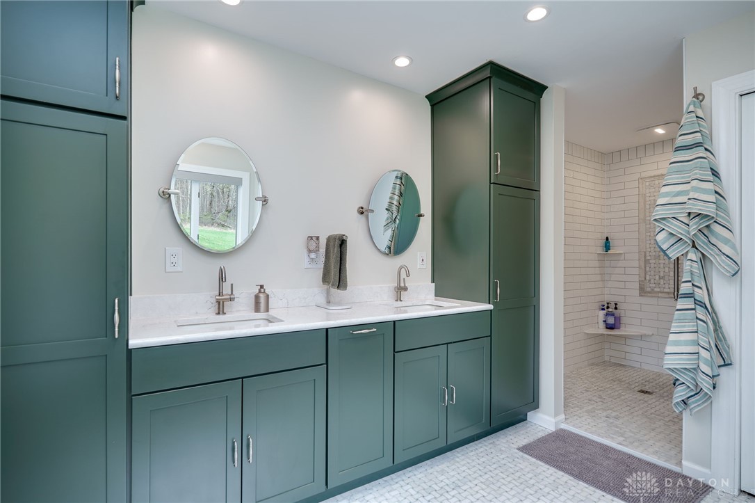 717 S Alpha Bellbrook Road #R, Bellbrook, Ohio image 36