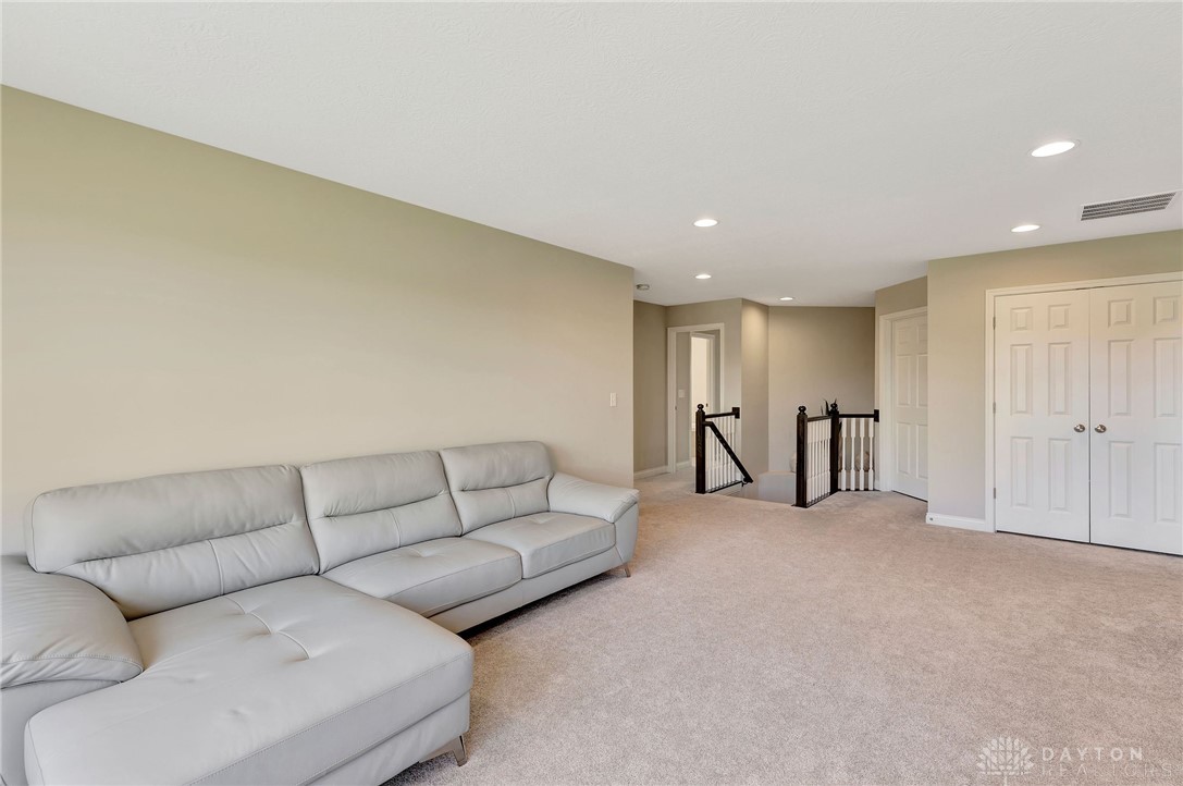 1490 Dell Glen Road, Dayton, Ohio image 26