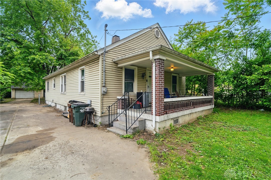3020 Seneca Street, Middletown, Ohio image 2
