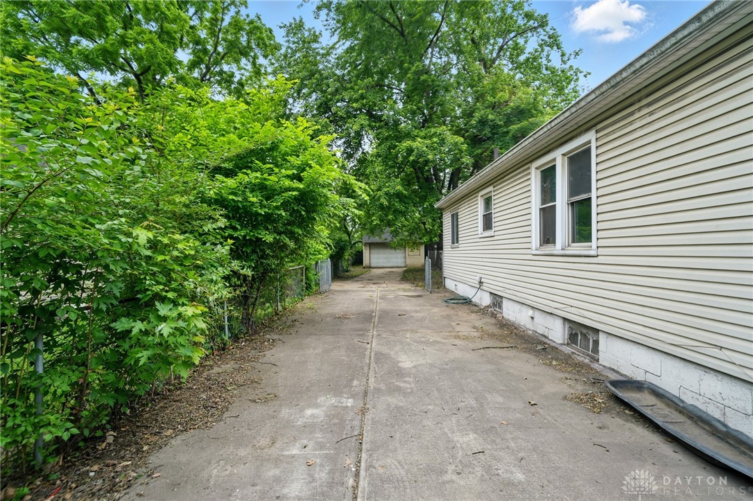 3020 Seneca Street, Middletown, Ohio image 22