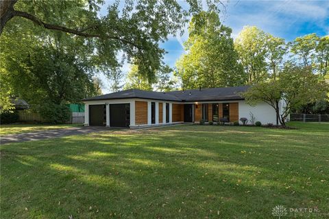 Tiny photo for 3667 Creekwood Court, Beavercreek, OH 45430 (MLS # 945328)