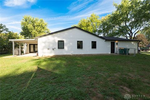 Tiny photo for 3667 Creekwood Court, Beavercreek, OH 45430 (MLS # 945328)