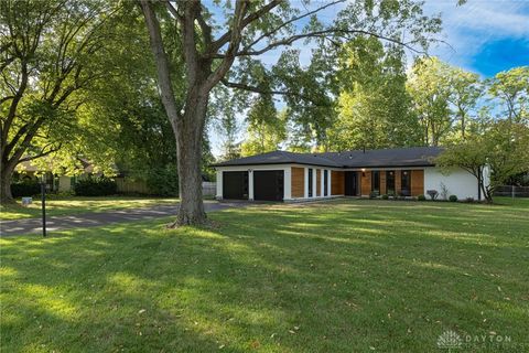 Tiny photo for 3667 Creekwood Court, Beavercreek, OH 45430 (MLS # 945328)