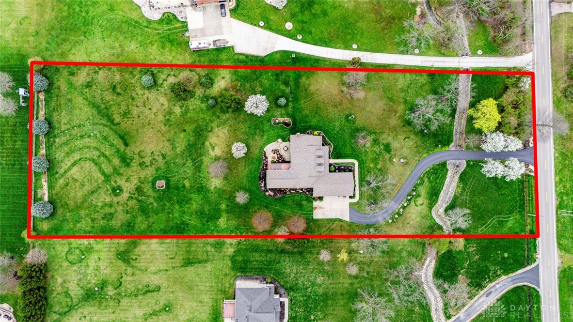 1105 E Shoop Road, Tipp City, Ohio image 4