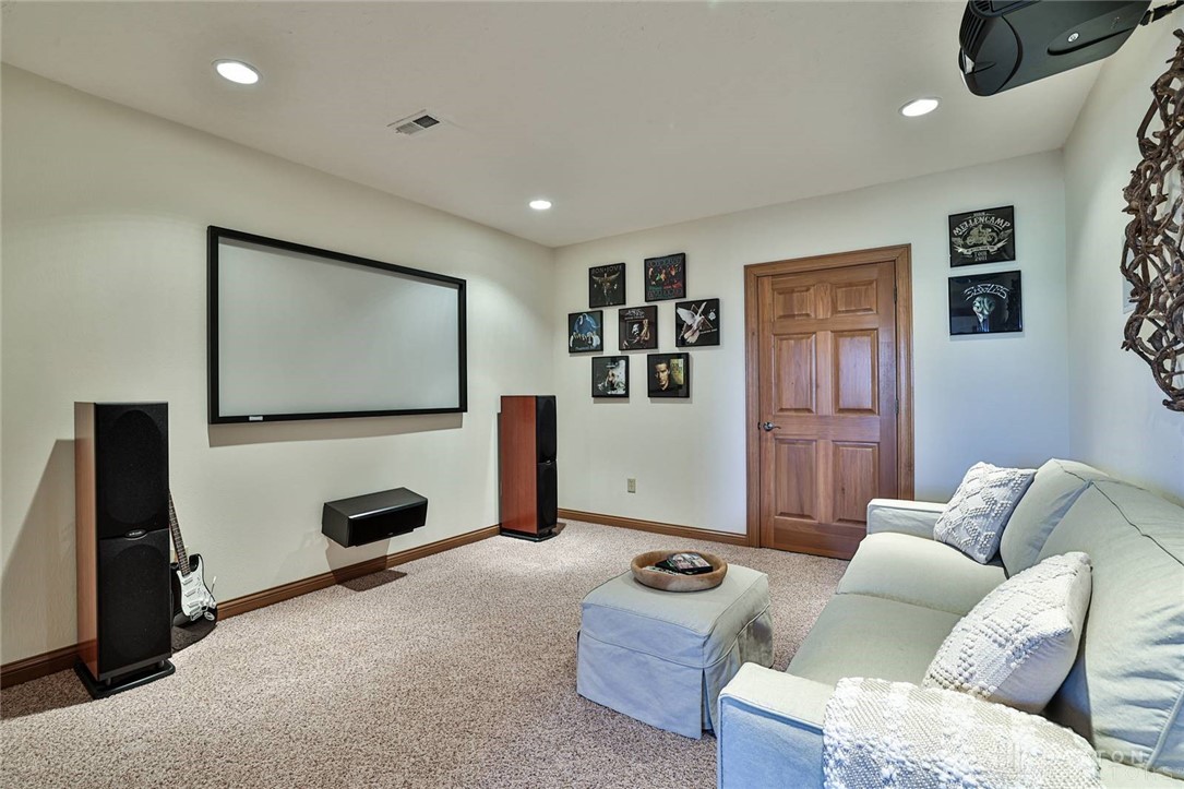 1105 E Shoop Road, Tipp City, Ohio image 45