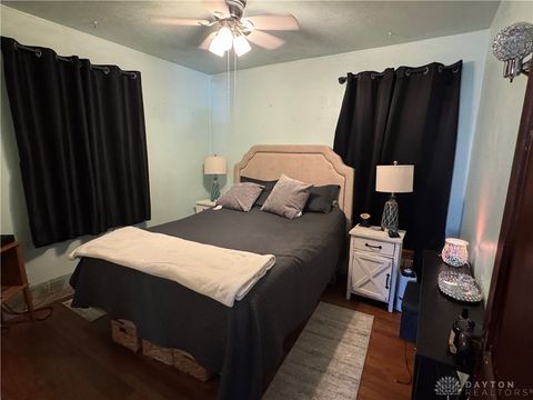 Tiny photo for 552 W Funderburg Road, Fairborn, OH 45324 (MLS # 947033)