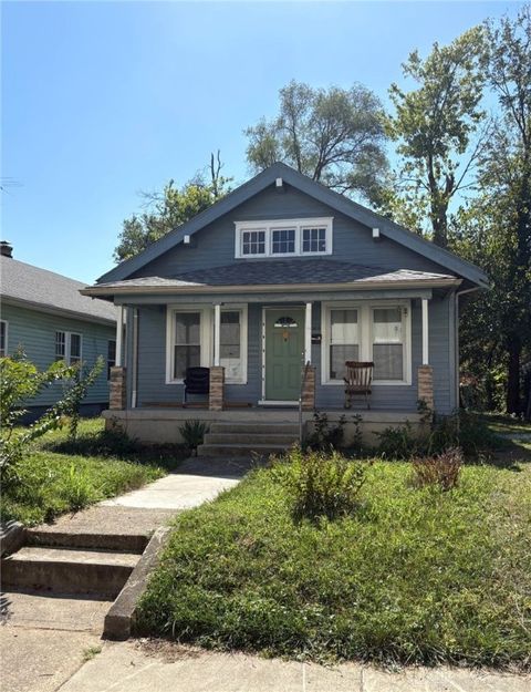Photo of 1206 Parkview Avenue, Middletown, OH 45044 (MLS # 945764)