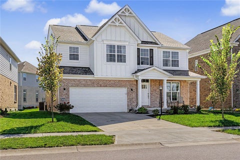 Photo of 10042 Washington Glen Drive, Washington Twp, OH 45458 (MLS # 970510)