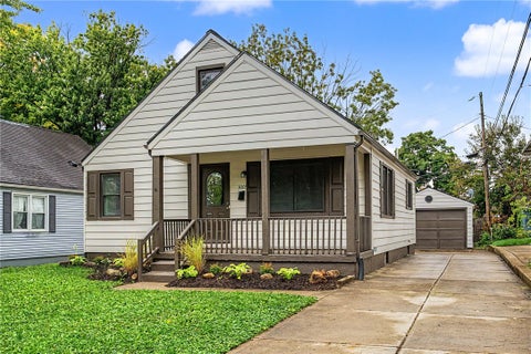 Homes For Sale - 3005 Larue Drive<br/> Dayton, OH 45429