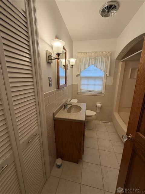 Tiny photo for 71 Westbrook Road, Dayton, OH 45415 (MLS # 946336)