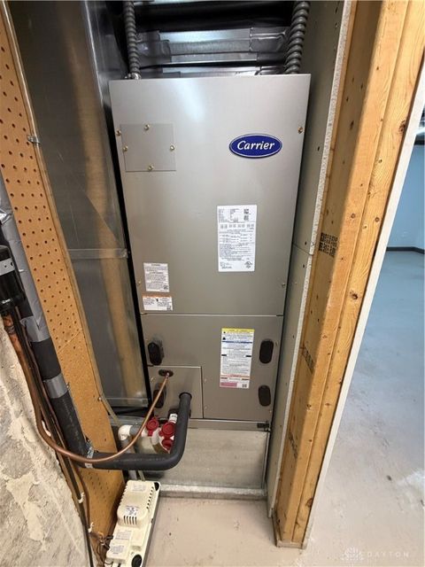 Tiny photo for 71 Westbrook Road, Dayton, OH 45415 (MLS # 946336)