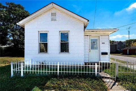 Photo of 1000 Xenia Avenue, Dayton, OH 45410 (MLS # 943462)