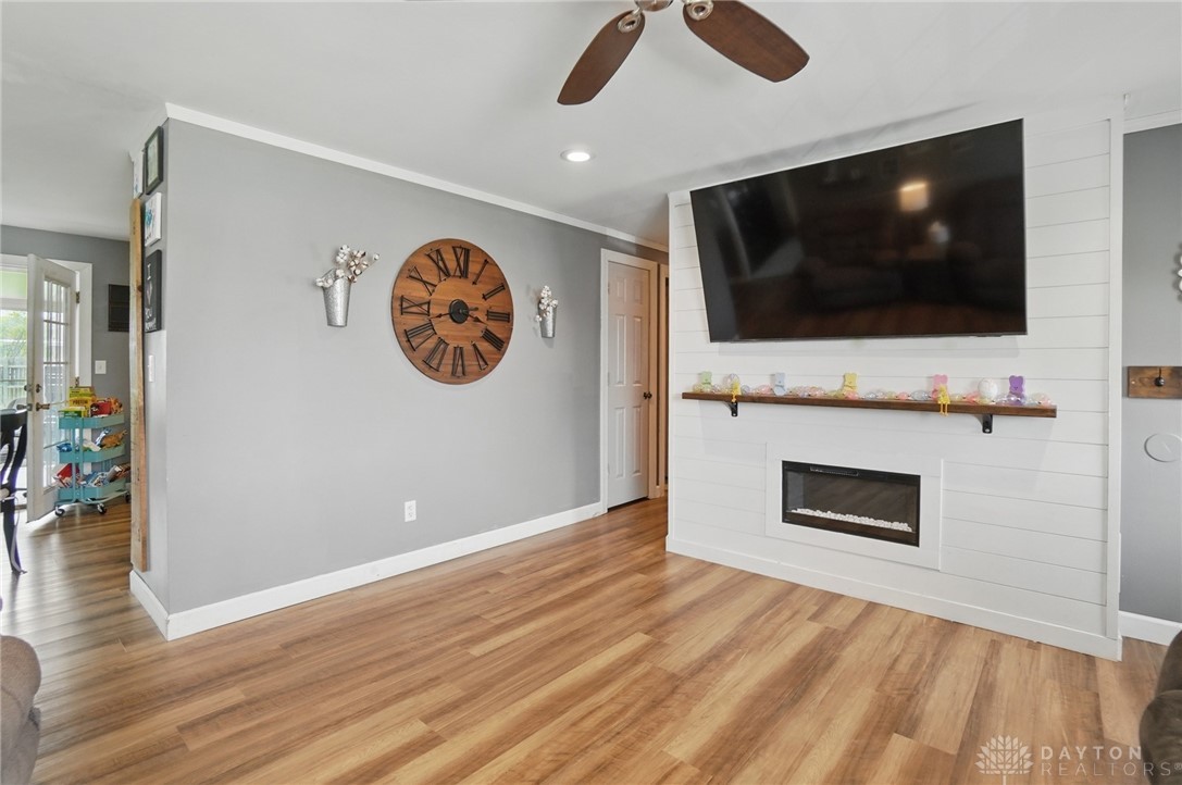 7131 Castlecrest Drive, Dayton, Ohio image 6
