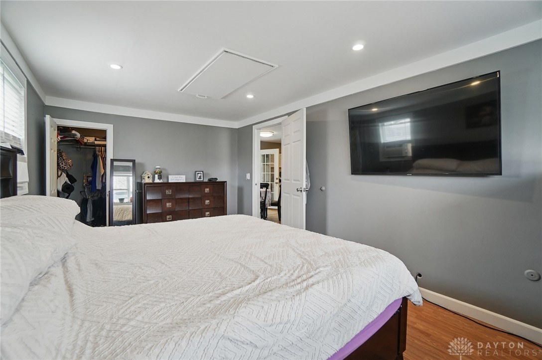 7131 Castlecrest Drive, Dayton, Ohio image 14