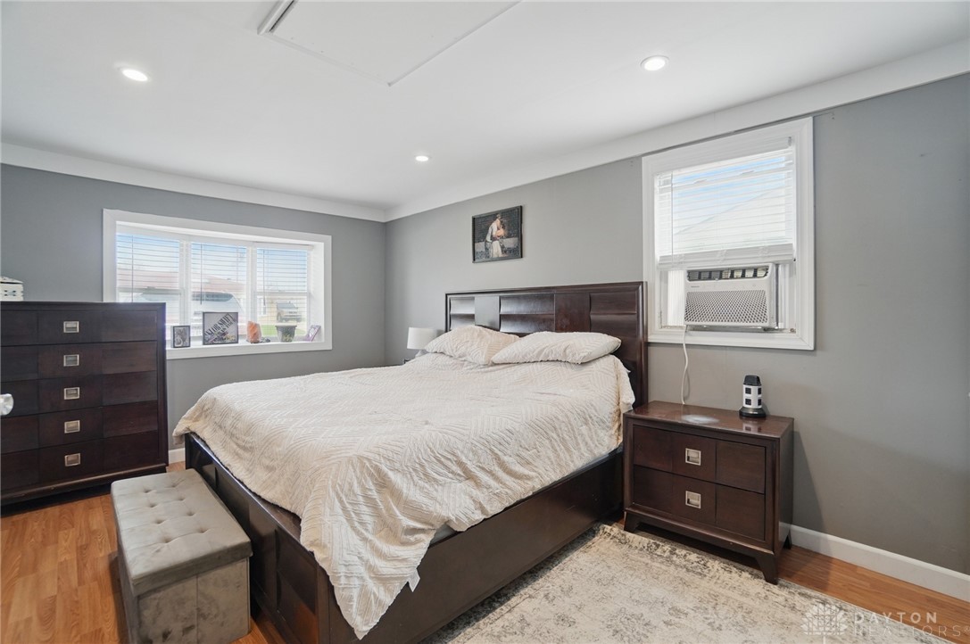 7131 Castlecrest Drive, Dayton, Ohio image 12