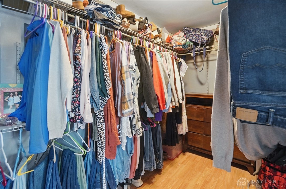 7131 Castlecrest Drive, Dayton, Ohio image 15