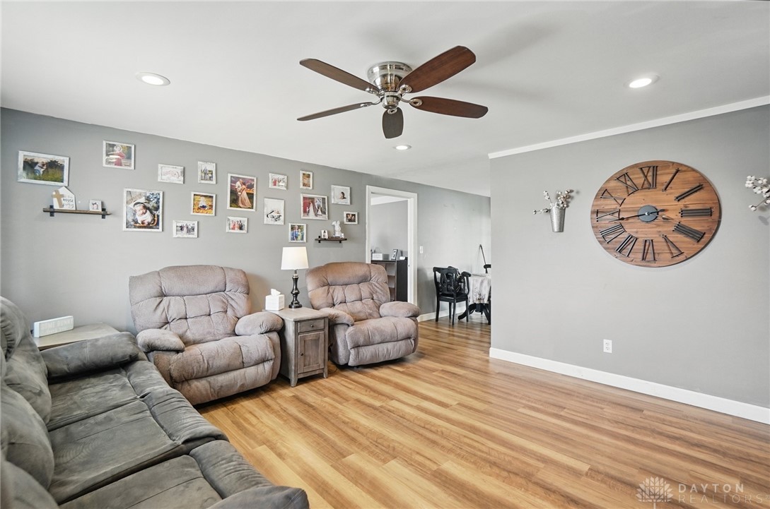 7131 Castlecrest Drive, Dayton, Ohio image 7