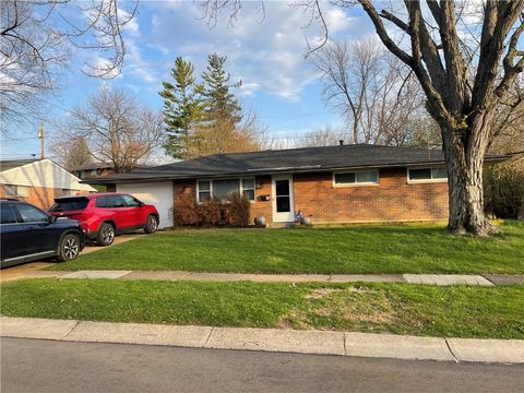 Photo of 6810 Hubbard Drive, Dayton, OH 45424 (MLS # 955612)