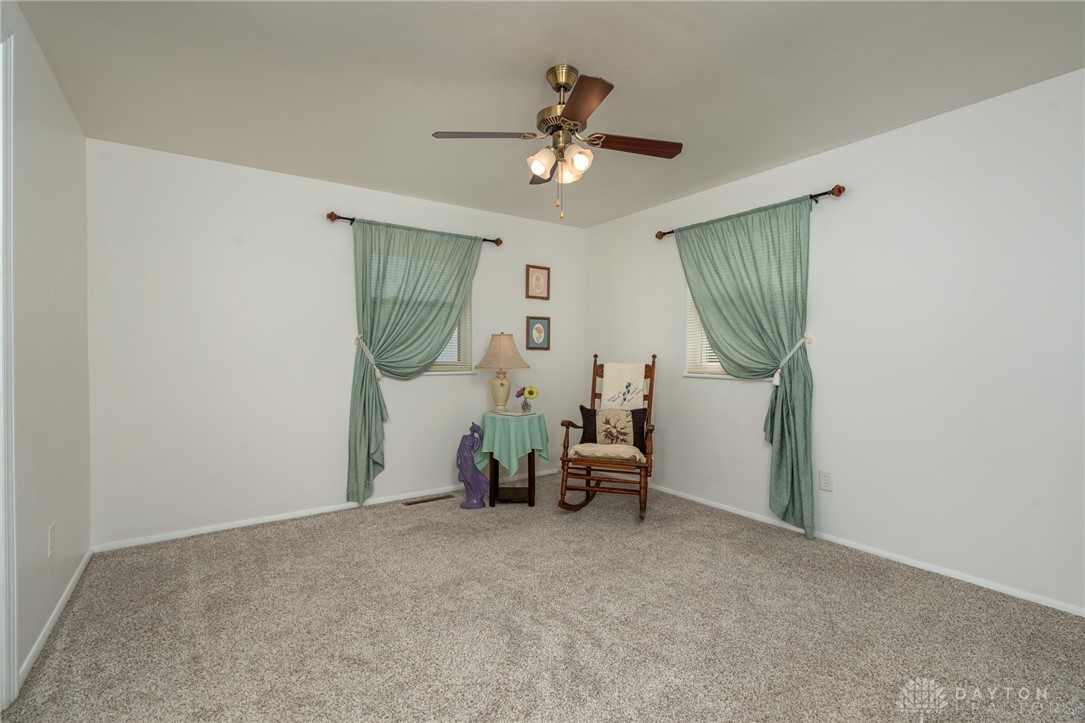 6190 Sandbury Drive, Dayton, Ohio image 17