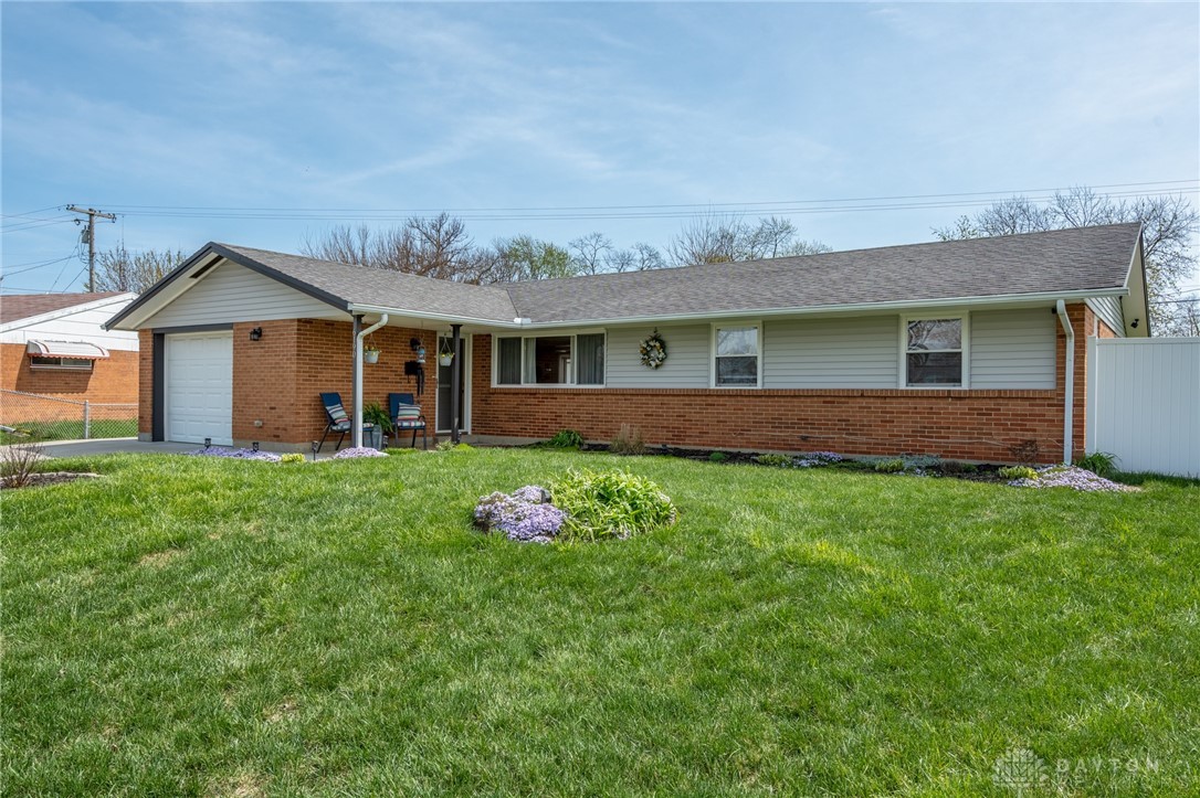 6190 Sandbury Drive, Dayton, Ohio image 1