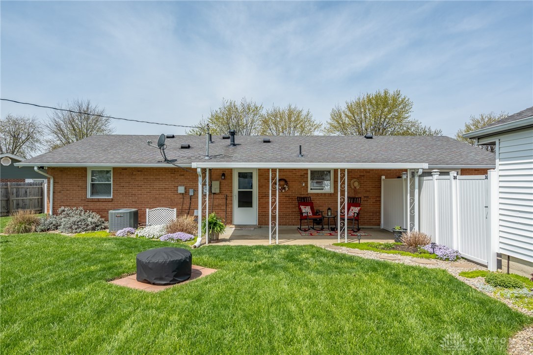 6190 Sandbury Drive, Dayton, Ohio image 24