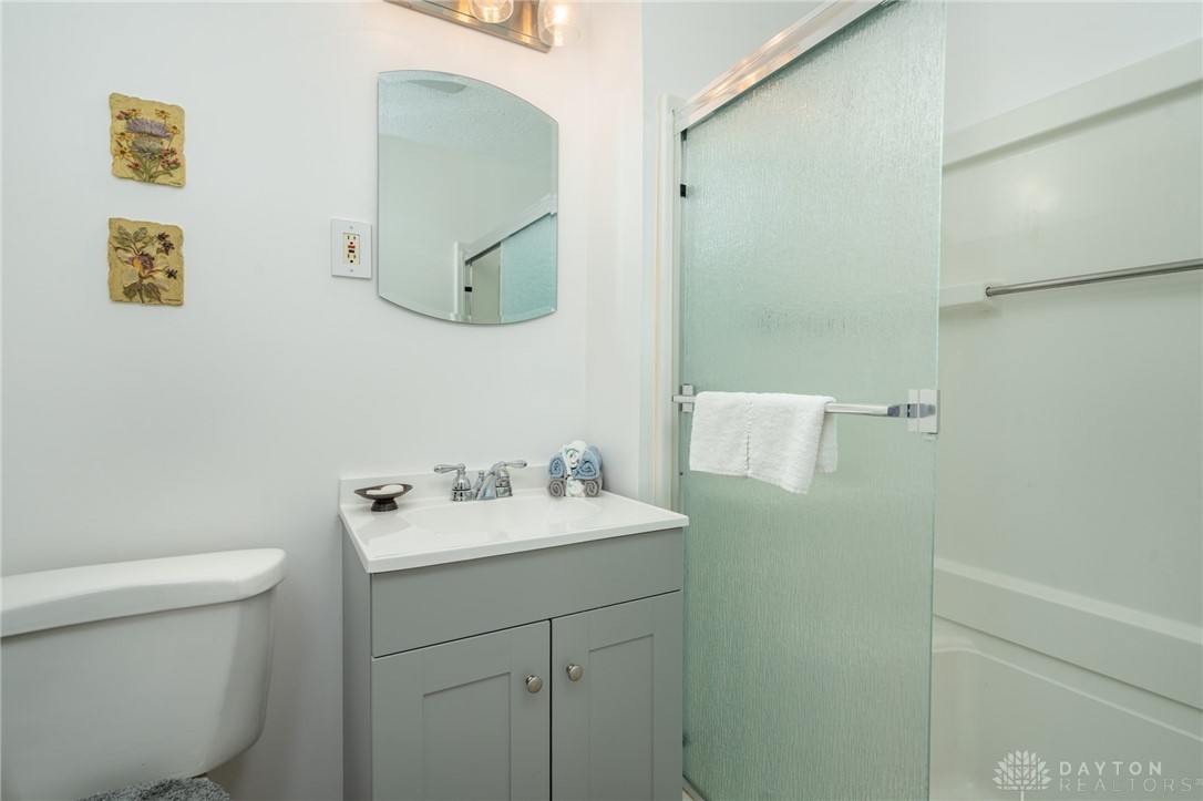 6190 Sandbury Drive, Dayton, Ohio image 19