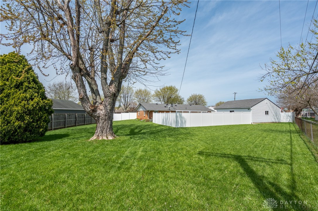 6190 Sandbury Drive, Dayton, Ohio image 30
