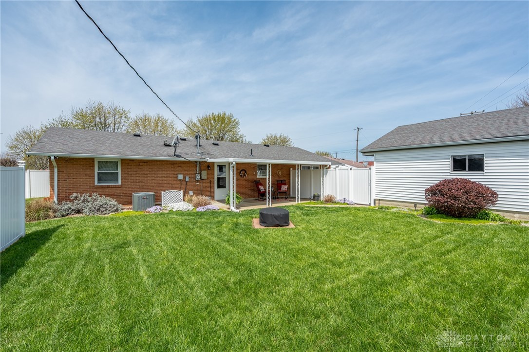 6190 Sandbury Drive, Dayton, Ohio image 23