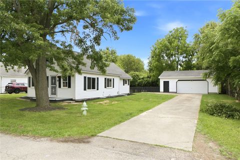 Photo of 356 Gilbert Avenue, Fairborn, OH 45324 (MLS # 962427)