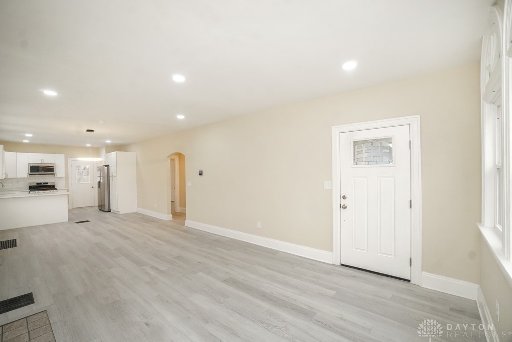 1384 W Galbraith Road, Cincinnati, Ohio image 4