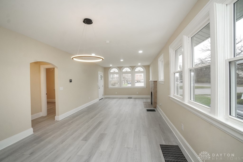 1384 W Galbraith Road, Cincinnati, Ohio image 7