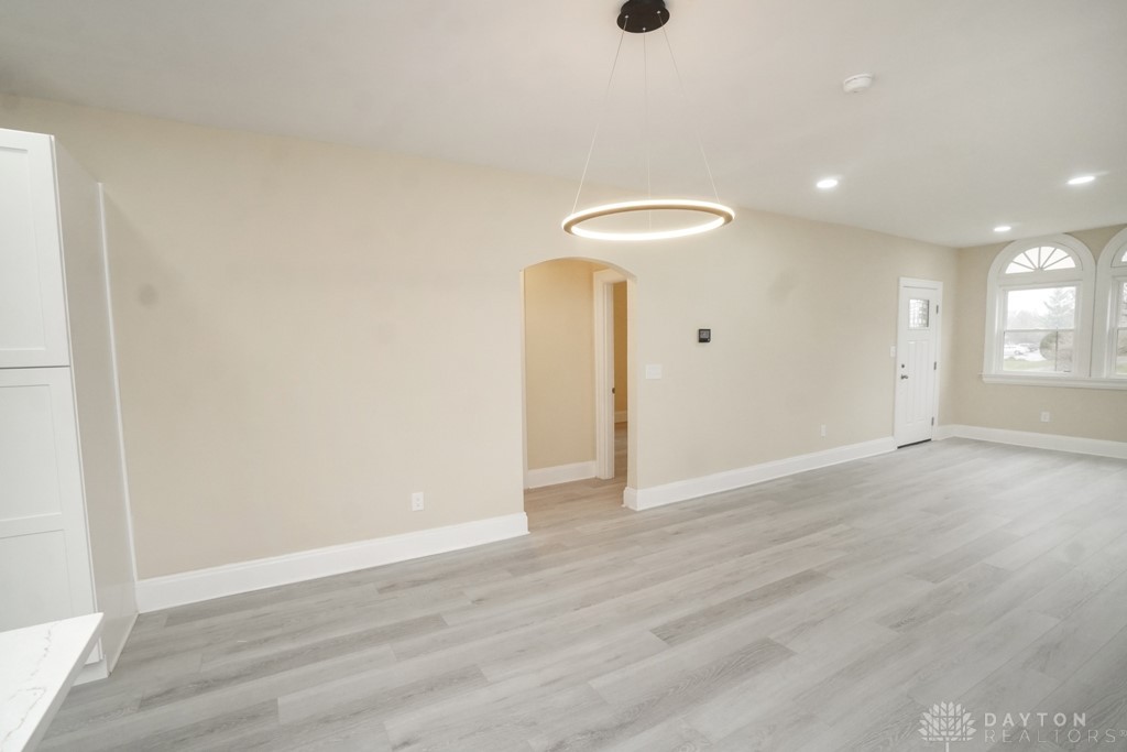 1384 W Galbraith Road, Cincinnati, Ohio image 8