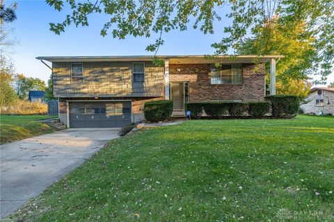 Photo of 4492 Ambridge Lane, Bellbrook, OH 45459 (MLS # 946235) Photo of 4492 Ambridge Lane, Bellbrook, OH 45459 (MLS # 946235)
