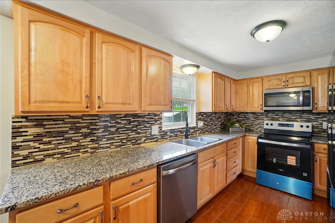5605 Sandpiper Lane, Dayton, Ohio image 10