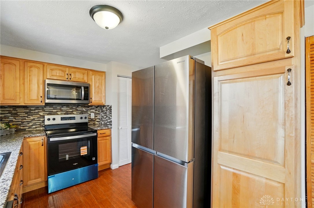 5605 Sandpiper Lane, Dayton, Ohio image 11