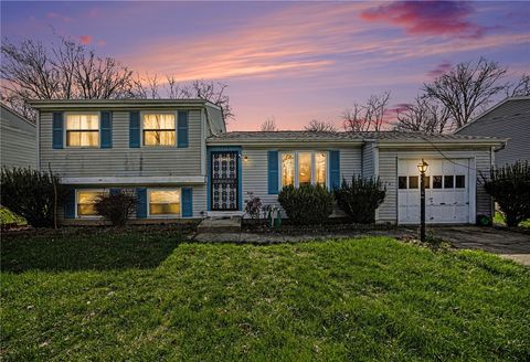 Photo of 1371 Summe Drive, Cincinnati, OH 45231 (MLS # 954960)