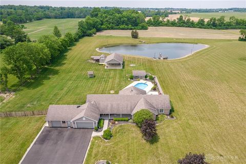 Photo of 5533 Diamond Mill Road, Brookville, OH 45309 (MLS # 945962)