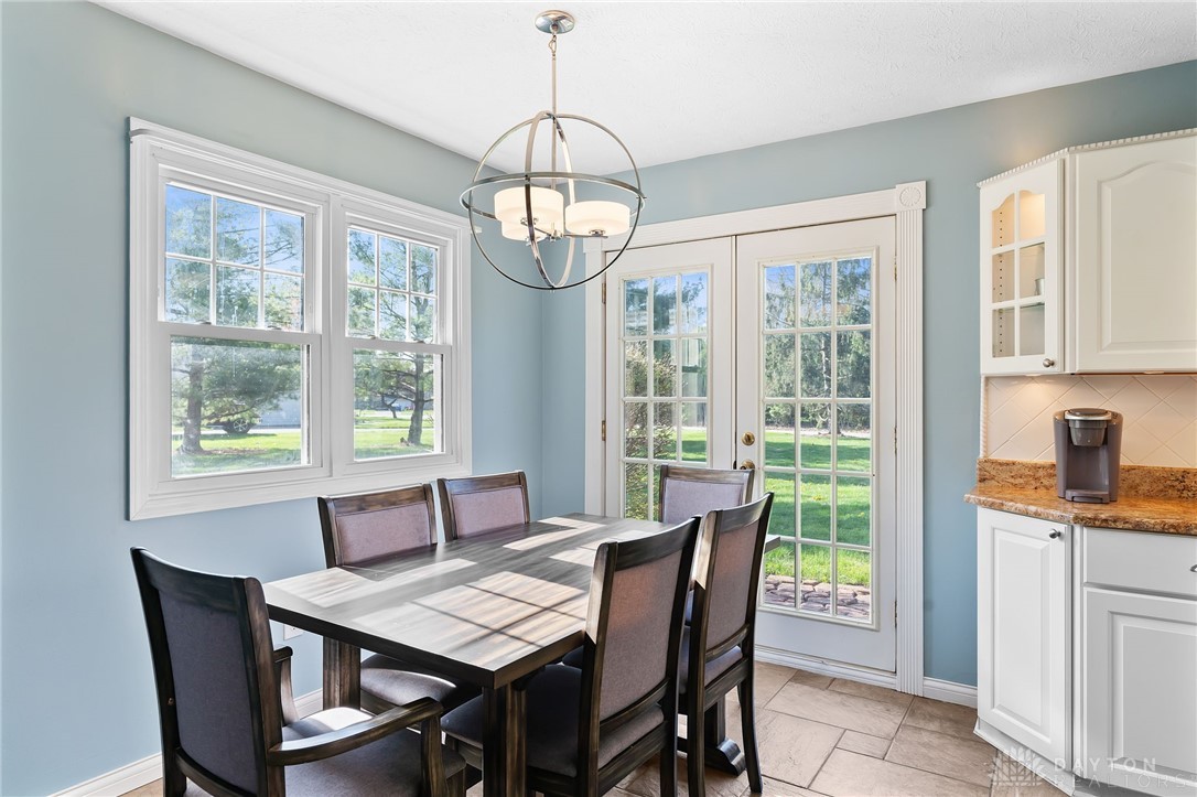 811 Hickory Hollow Road, Troy, Ohio image 19