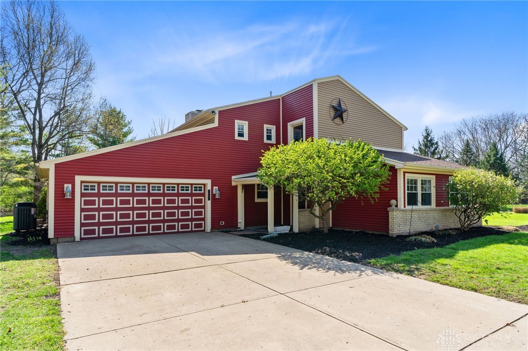 811 Hickory Hollow Road, Troy, Ohio image 3