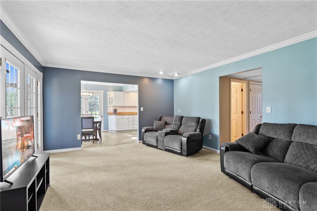 811 Hickory Hollow Road, Troy, Ohio image 21