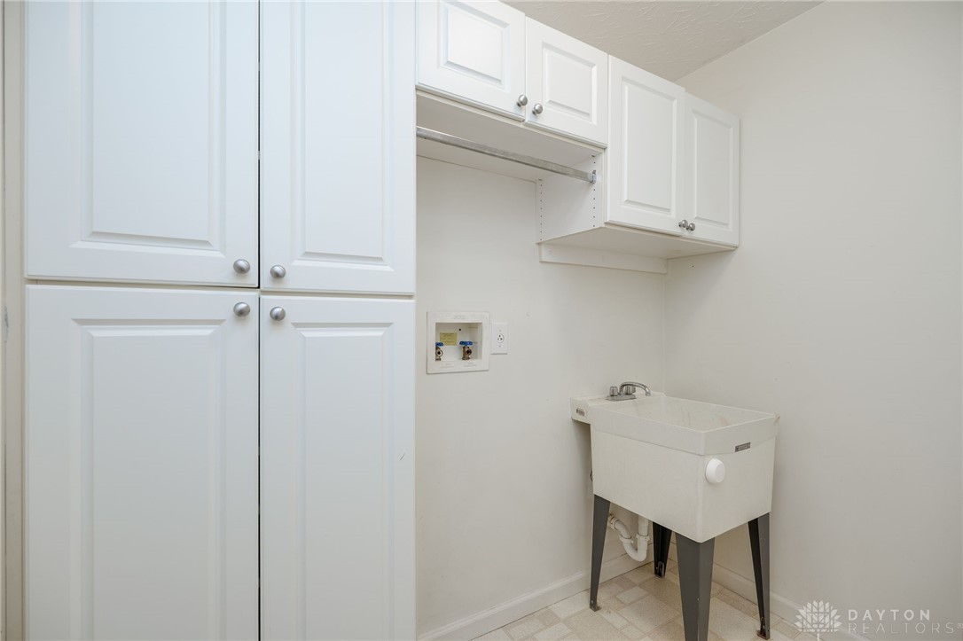 Beavercreek, Ohio 45434, United States, 3 Bedrooms Bedrooms, ,3 BathroomsBathrooms,Residential,Active,113309