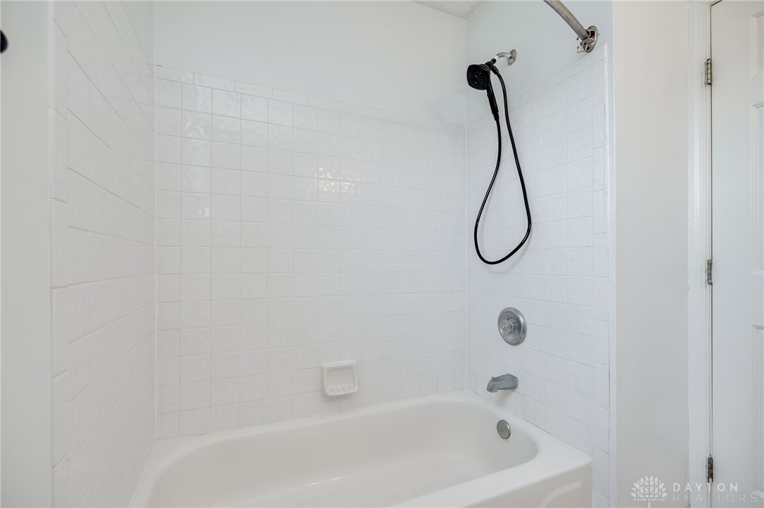 Beavercreek, Ohio 45434, United States, 3 Bedrooms Bedrooms, ,3 BathroomsBathrooms,Residential,Active,113309