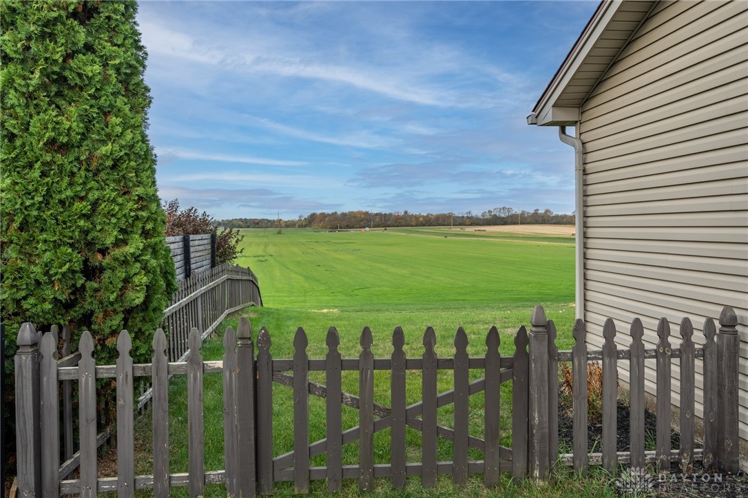 580 Jodee Drive, Xenia, Ohio image 8