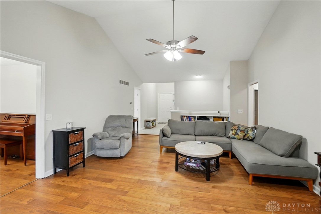 3835 Polo Trace Court, Bellbrook, Ohio image 6