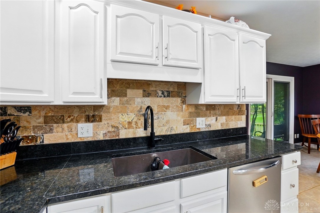 3835 Polo Trace Court, Bellbrook, Ohio image 13