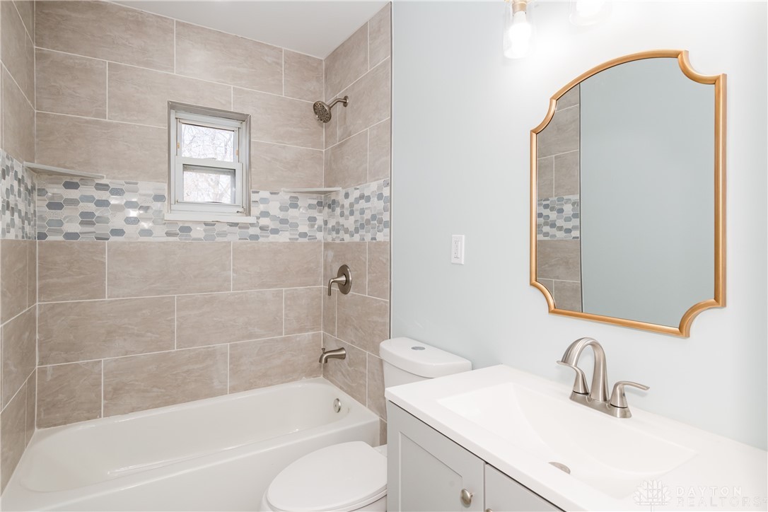 9364 Peters Pike, Vandalia, Ohio image 22