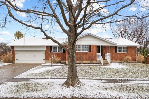 Photo of 1033 Carlo Drive, Dayton, OH 45429 (MLS # 947455)