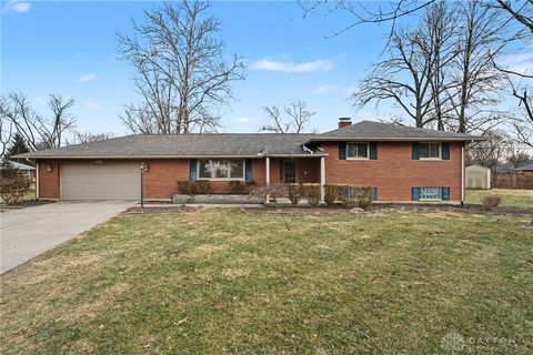 Photo of 300 Heidi Court, Washington Twp, OH 45459 (MLS # 950072)