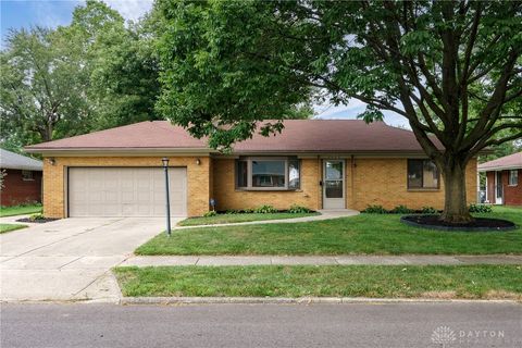 Photo of 4259 Maxlin Road, Dayton, OH 45429 (MLS # 941461)