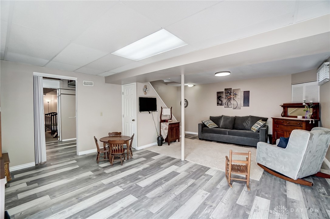 1146 Sir Lockesley Drive, Miamisburg, Ohio image 46